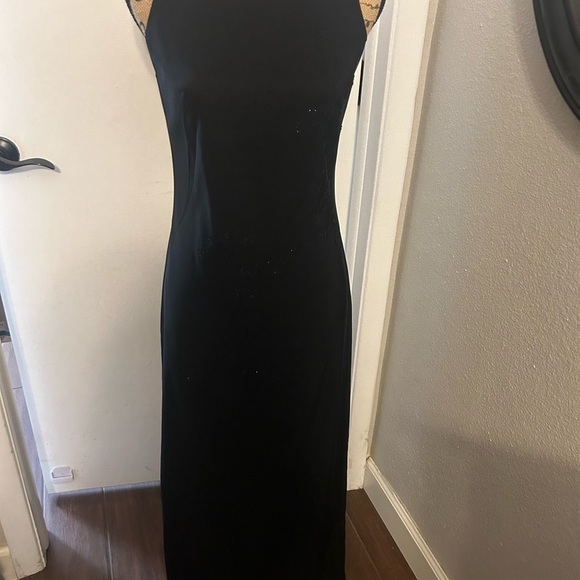 🖤 Long Black Formal/Prom Dress w/Embellishments final markdown - Picture 6 of 9